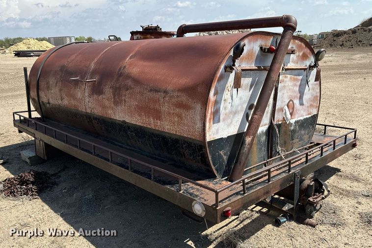 image for item JJ9945 Water tank bed