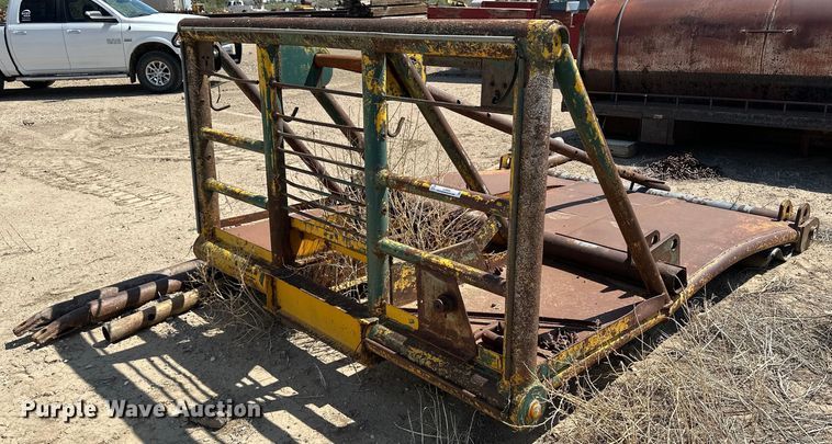 image for item JJ9946 Winch truck bed