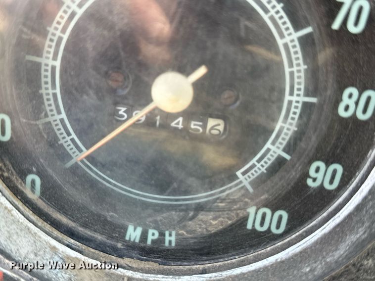 image for item JJ9947 1971 Chevrolet C60  truck cab and chassis