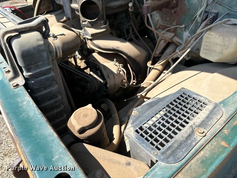 image for item JJ9947 1971 Chevrolet C60  truck cab and chassis