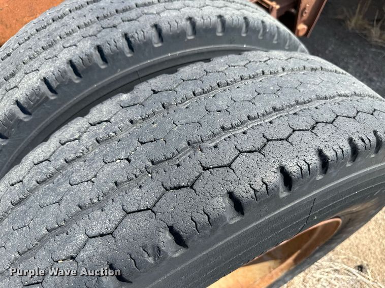 image for item JJ9947 1971 Chevrolet C60  truck cab and chassis