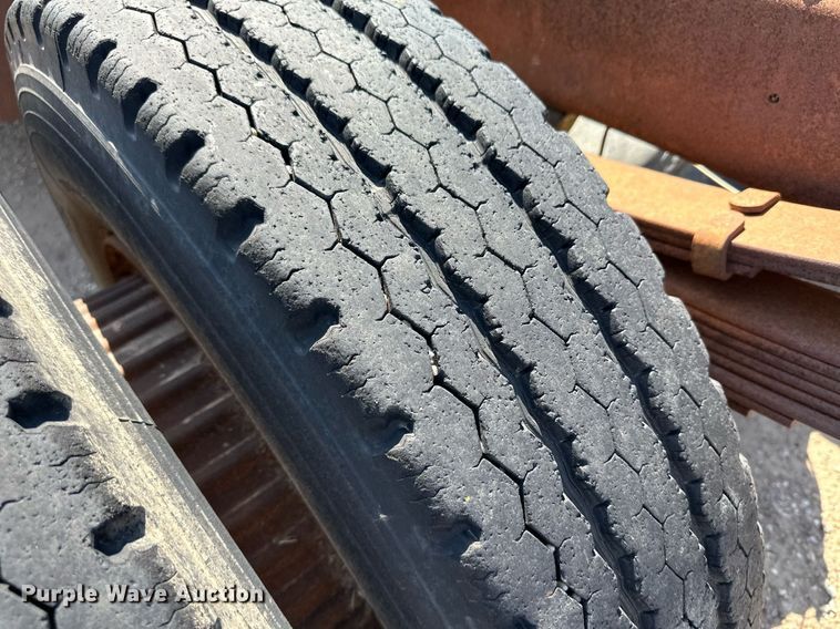 image for item JJ9947 1971 Chevrolet C60  truck cab and chassis