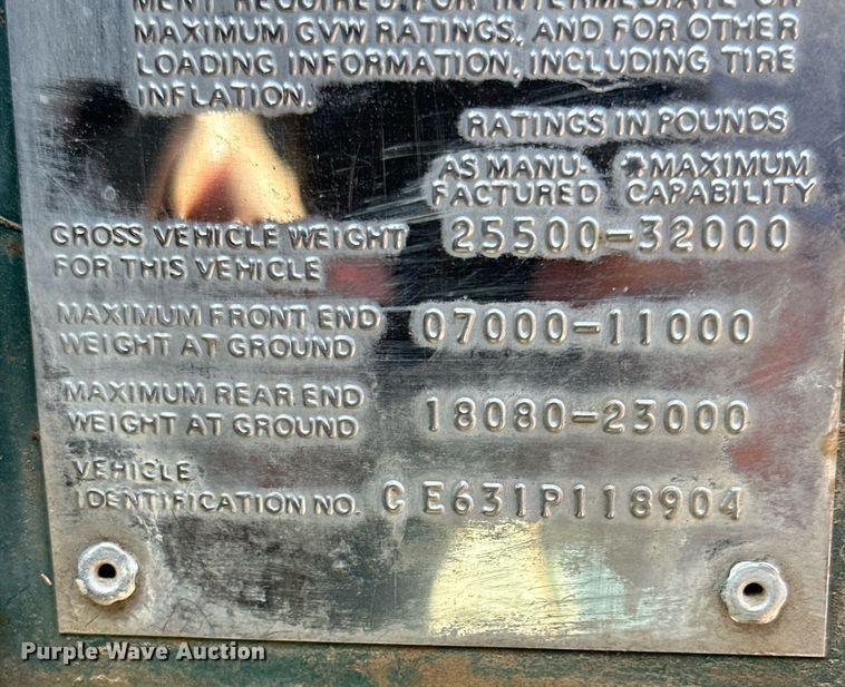 image for item JJ9947 1971 Chevrolet C60  truck cab and chassis