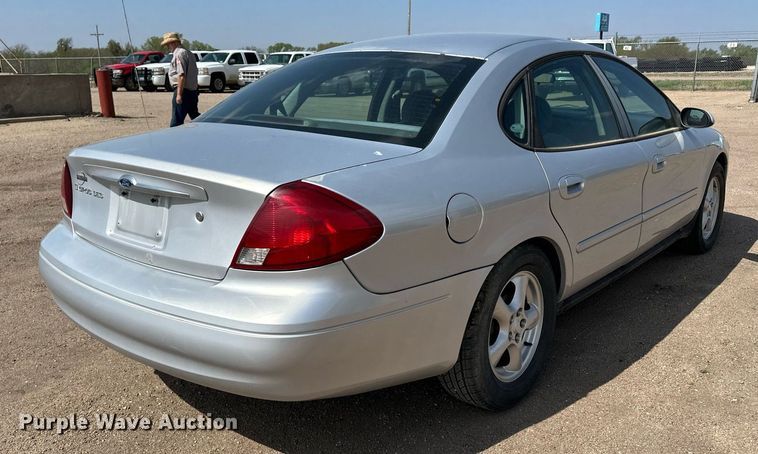 image for item JJ9950 2003 Ford Taurus