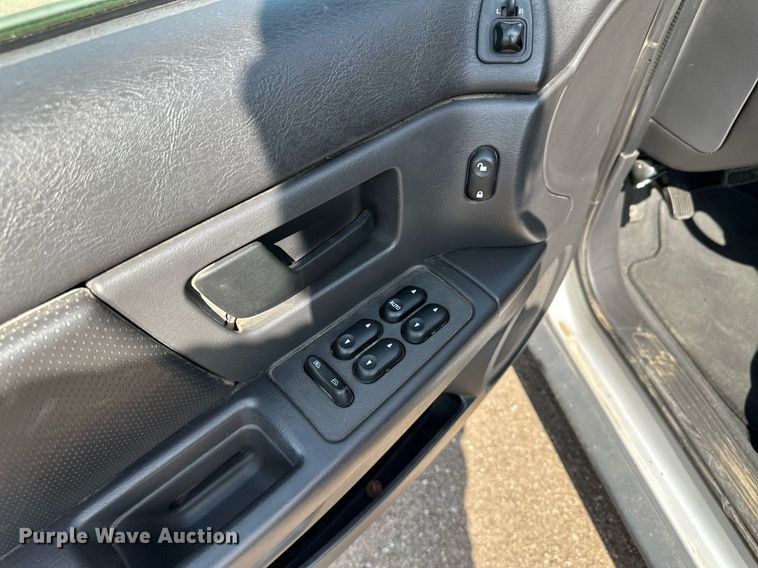 image for item JJ9950 2003 Ford Taurus