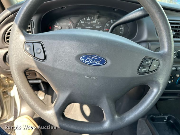 image for item JJ9950 2003 Ford Taurus