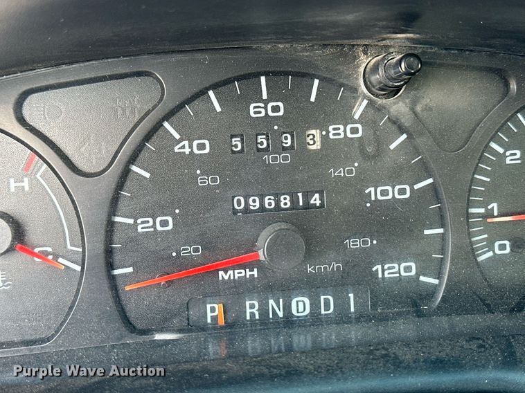 image for item JJ9950 2003 Ford Taurus