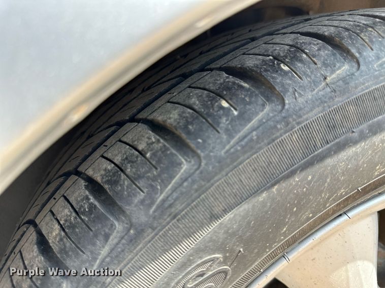 image for item JJ9950 2003 Ford Taurus