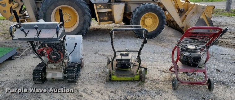 image for item JO9059 Lawn and garden equipment