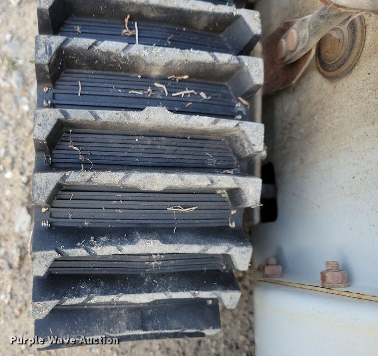 image for item JO9059 Lawn and garden equipment