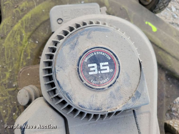 image for item JO9059 Lawn and garden equipment