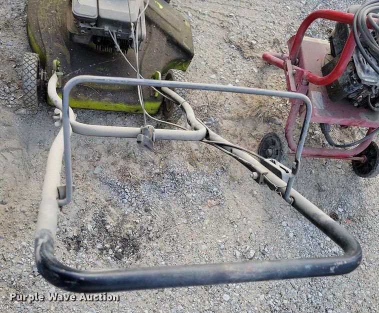 image for item JO9059 Lawn and garden equipment