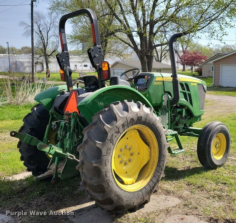 image for item JO9066 2016 John Deere 5045E  tractor