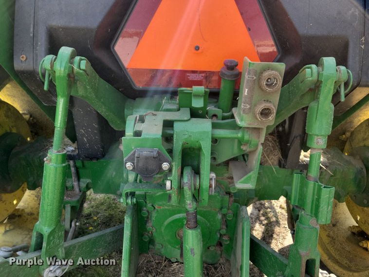 image for item JO9066 2016 John Deere 5045E  tractor