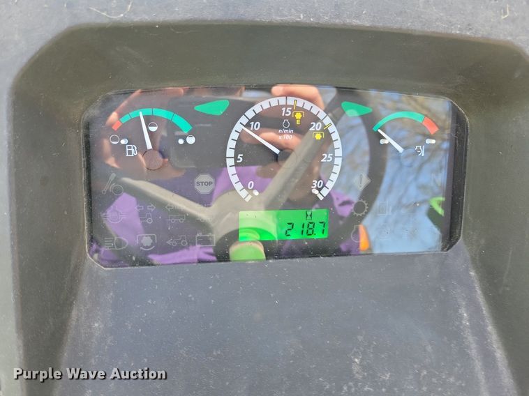 image for item JO9066 2016 John Deere 5045E  tractor