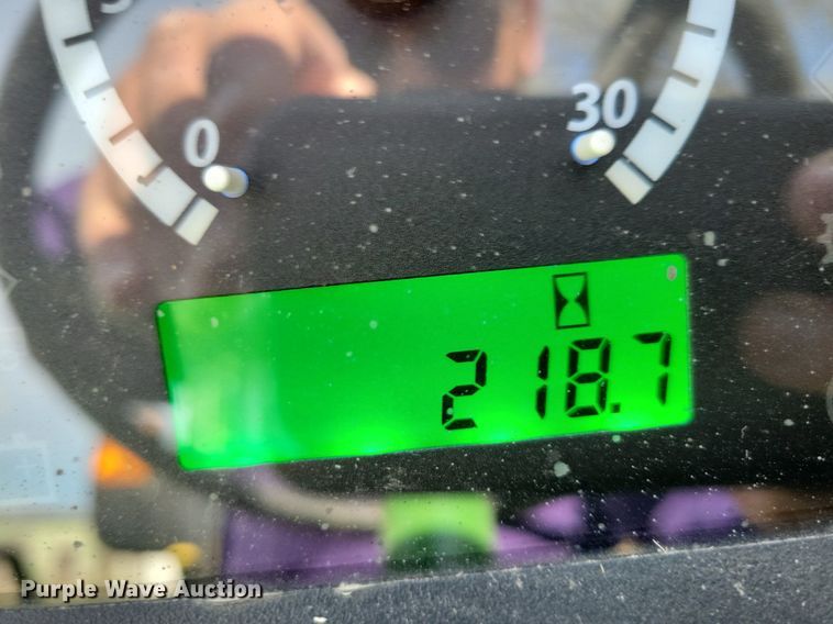 image for item JO9066 2016 John Deere 5045E  tractor