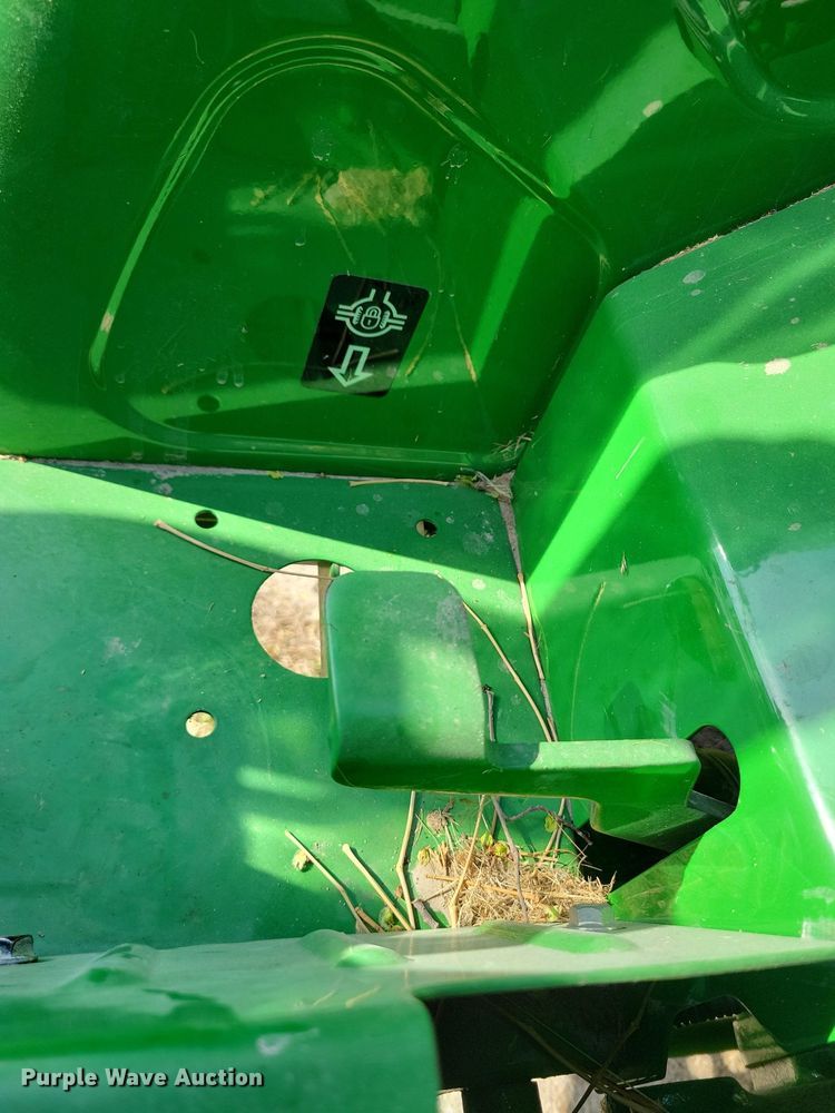 image for item JO9066 2016 John Deere 5045E  tractor