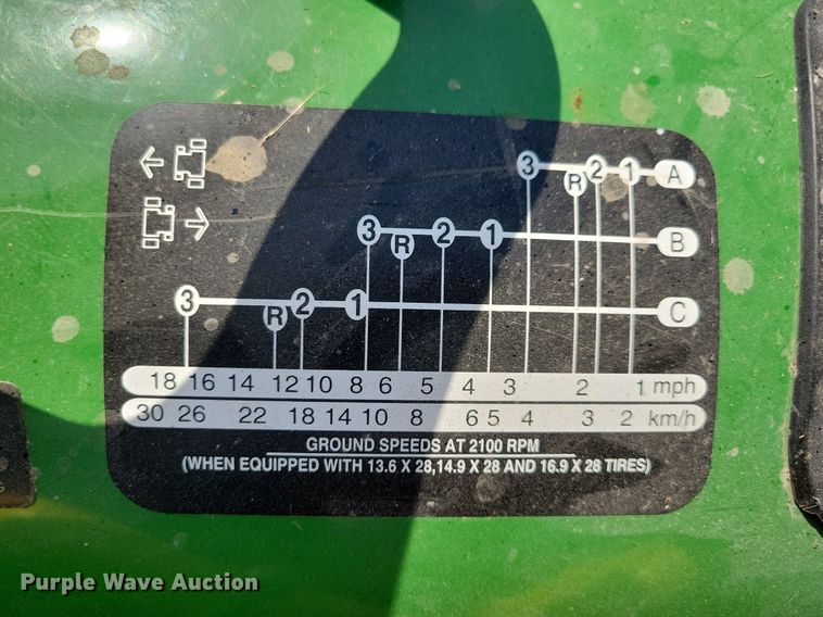 image for item JO9066 2016 John Deere 5045E  tractor