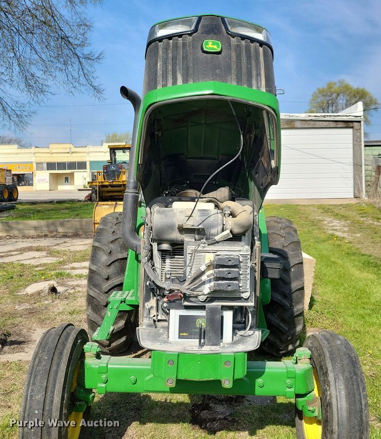 image for item JO9066 2016 John Deere 5045E  tractor