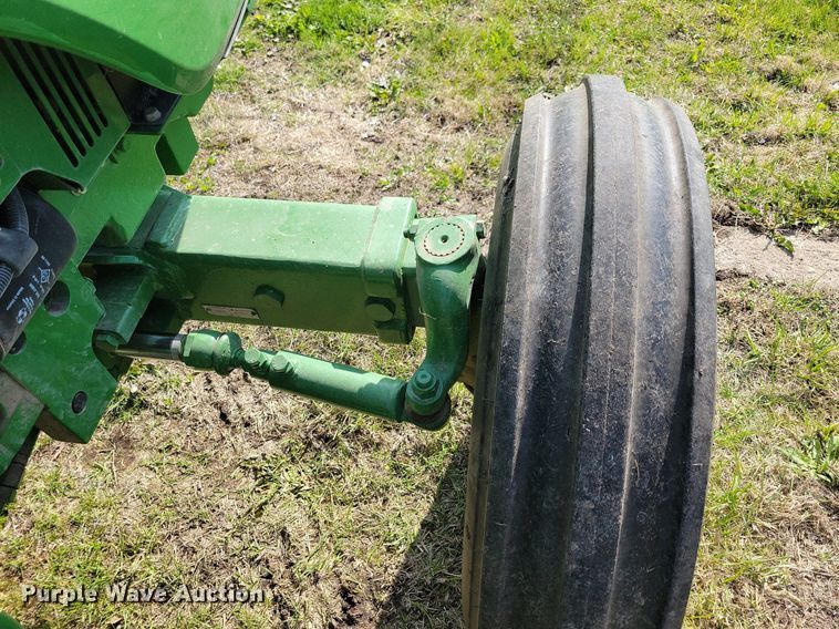 image for item JO9066 2016 John Deere 5045E  tractor