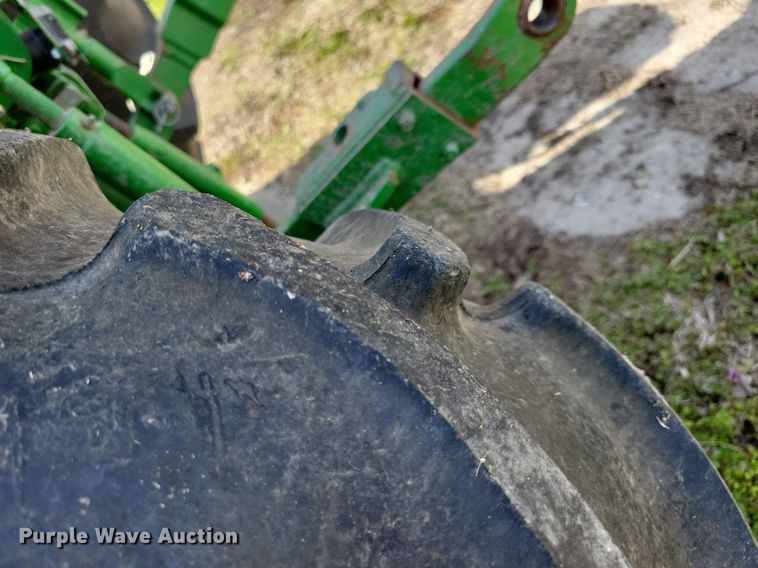 image for item JO9066 2016 John Deere 5045E  tractor