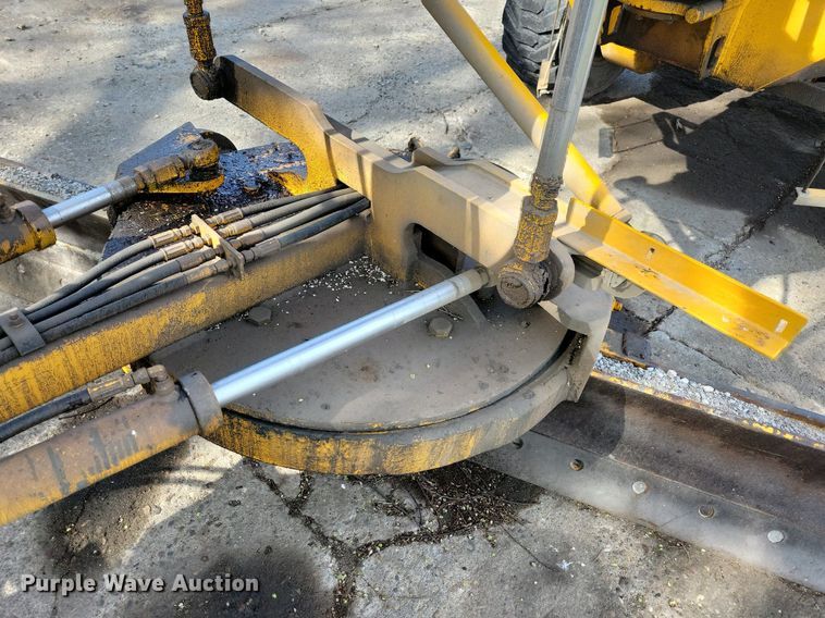 image for item JO9067 LEE G-550  motor grader