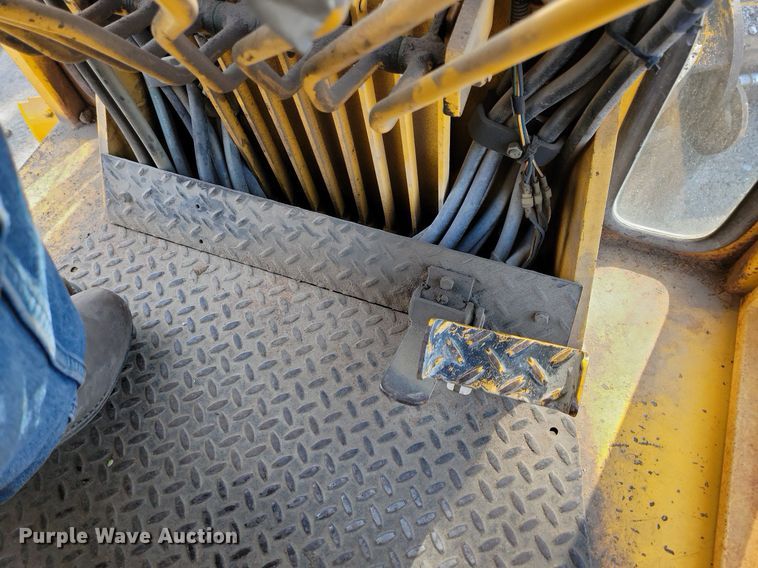 image for item JO9067 LEE G-550  motor grader