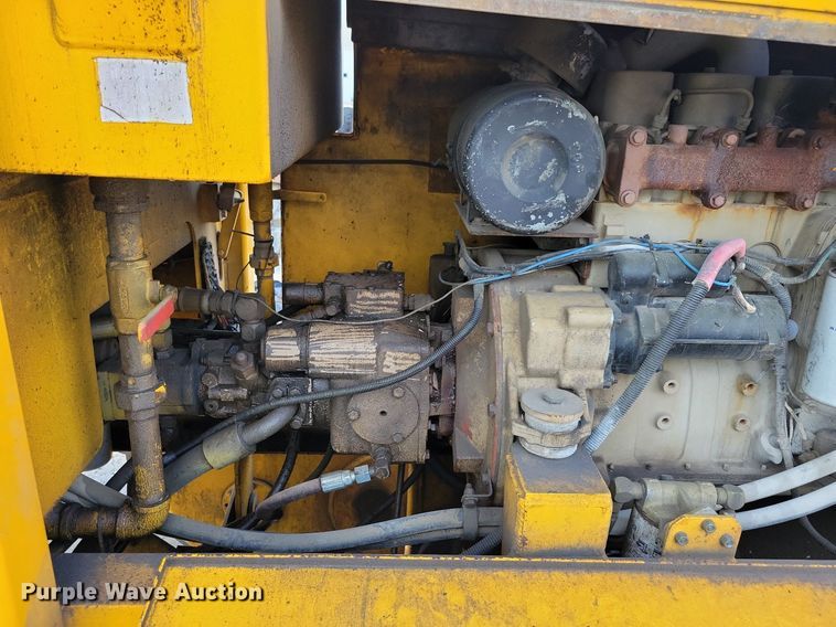 image for item JO9067 LEE G-550  motor grader