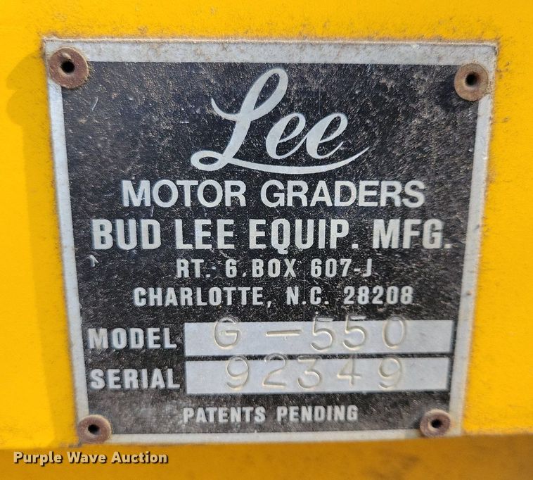 image for item JO9067 LEE G-550  motor grader