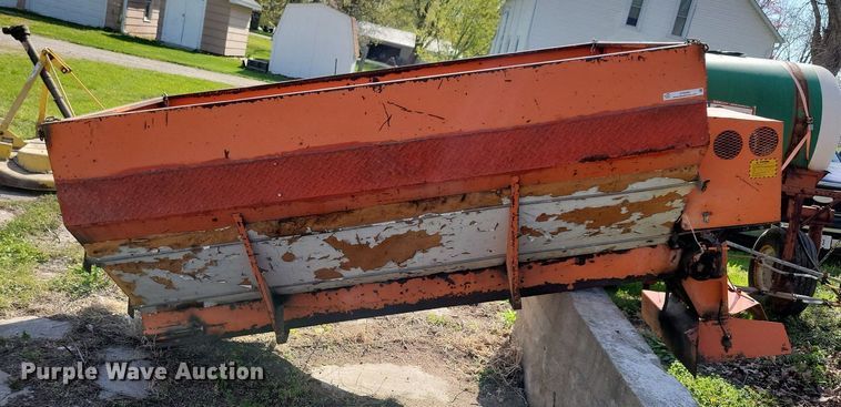 image for item JO9068 Henderson Chief  spreader