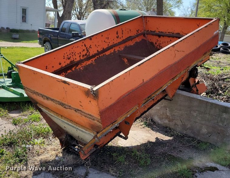 image for item JO9068 Henderson Chief  spreader