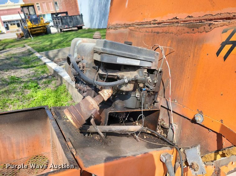 image for item JO9068 Henderson Chief  spreader