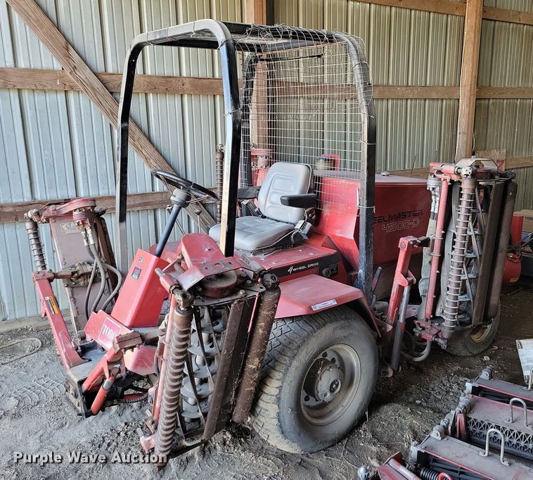 image for item JO9082 Toro Reelmaster 4500-D  reel mower