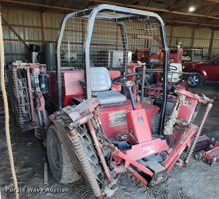 image for item JO9082 Toro Reelmaster 4500-D  reel mower