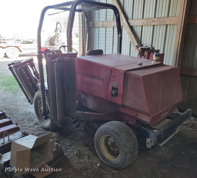 image for item JO9082 Toro Reelmaster 4500-D  reel mower