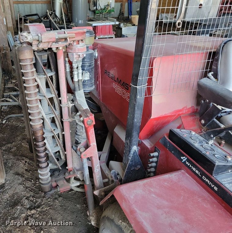 image for item JO9082 Toro Reelmaster 4500-D  reel mower