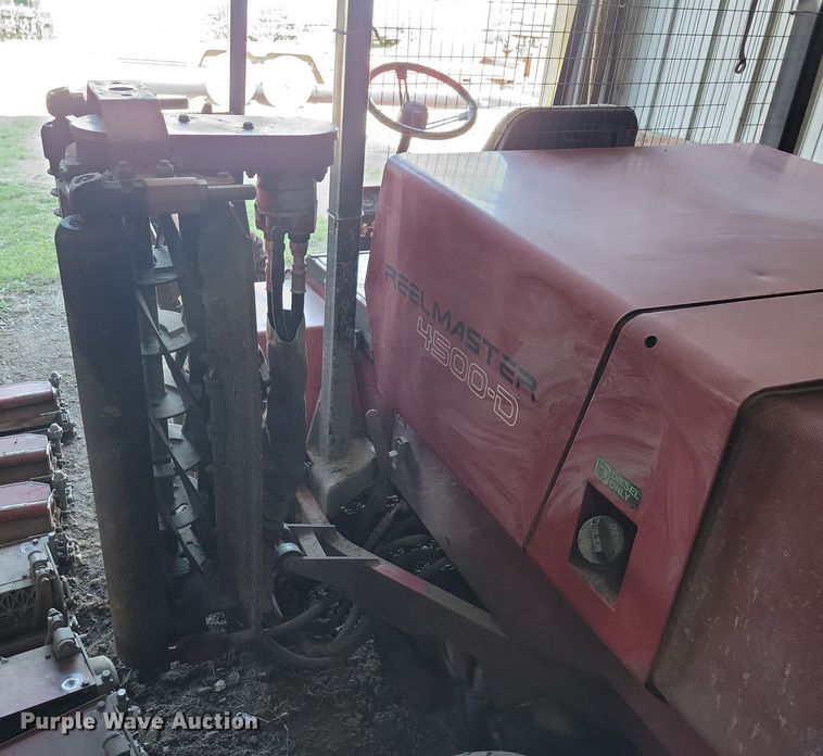 image for item JO9082 Toro Reelmaster 4500-D  reel mower