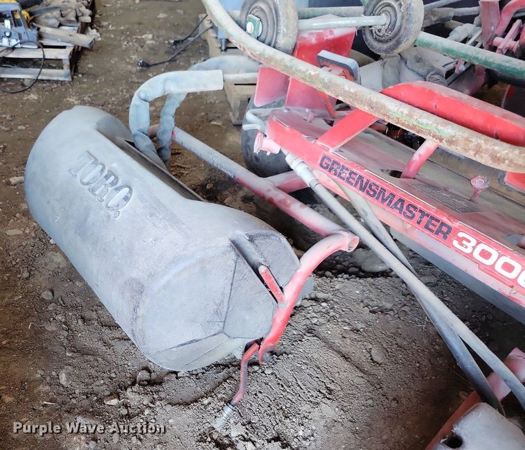 image for item JO9083 Toro Greensmaster 3000  greens mower