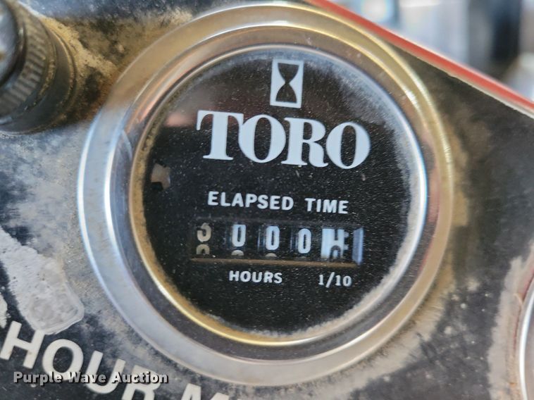 image for item JO9083 Toro Greensmaster 3000  greens mower