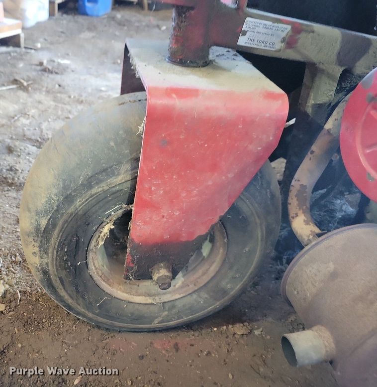 image for item JO9083 Toro Greensmaster 3000  greens mower