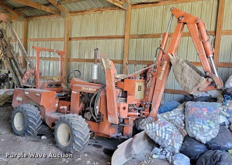 image for item JO9085 Ditch Witch R65  trencher