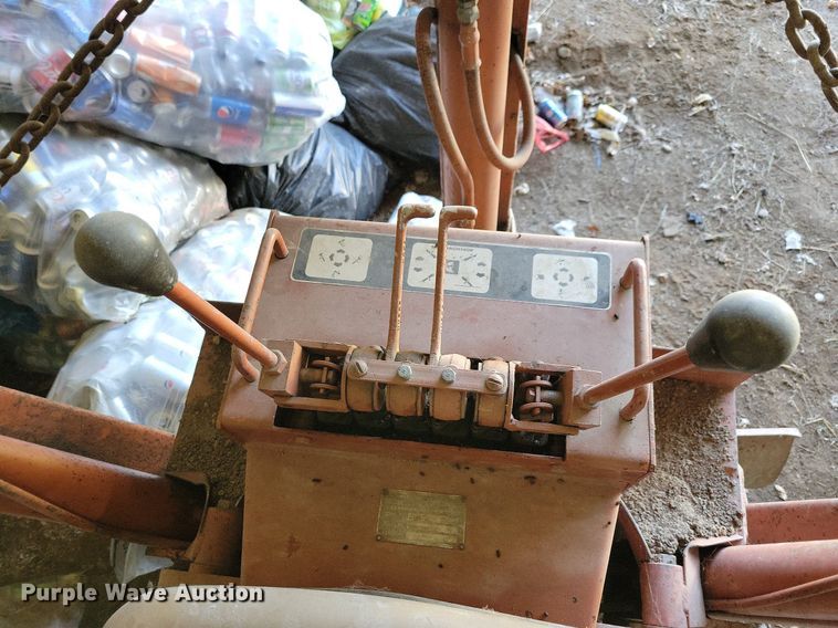 image for item JO9085 Ditch Witch R65  trencher