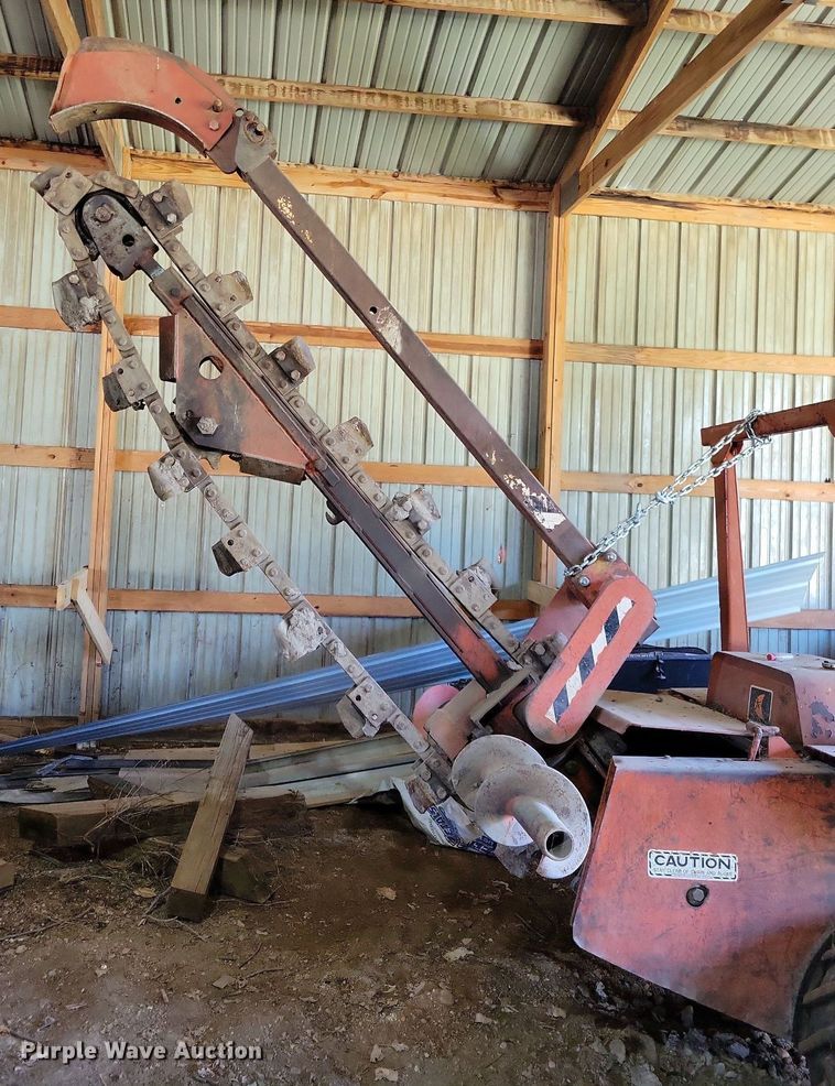 image for item JO9085 Ditch Witch R65  trencher
