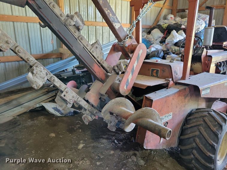 image for item JO9085 Ditch Witch R65  trencher