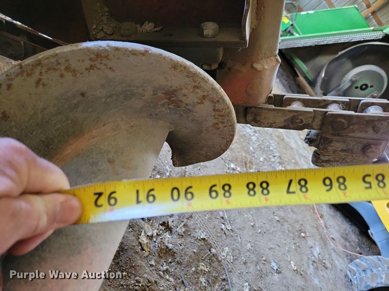 image for item JO9085 Ditch Witch R65  trencher