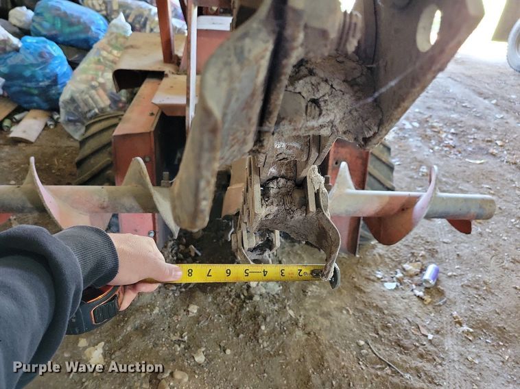 image for item JO9085 Ditch Witch R65  trencher