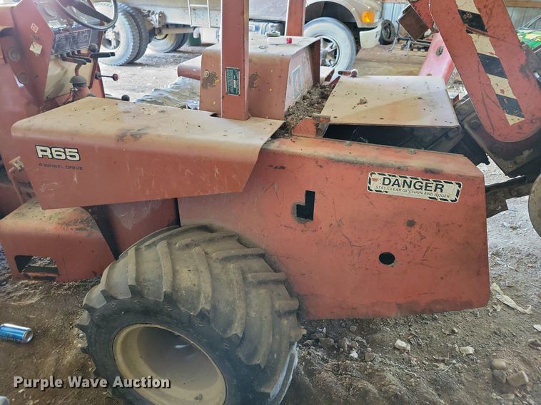 image for item JO9085 Ditch Witch R65  trencher
