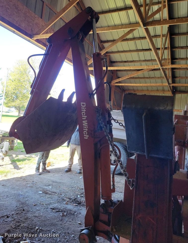 image for item JO9085 Ditch Witch R65  trencher