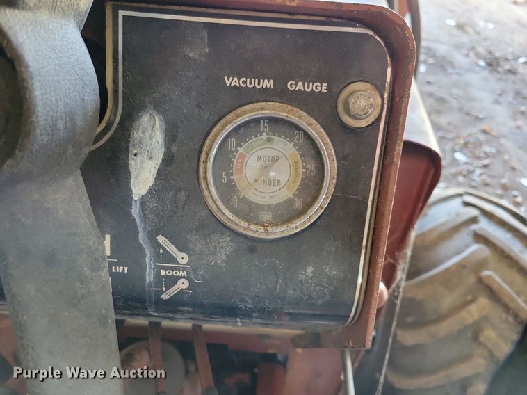 image for item JO9085 Ditch Witch R65  trencher