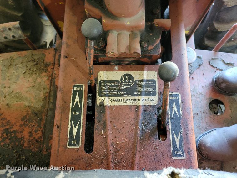 image for item JO9085 Ditch Witch R65  trencher